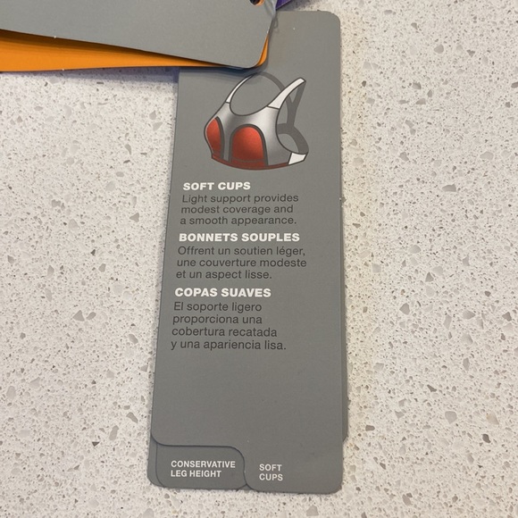 Speedo Swimsuit with bra - Picture 8 of 10